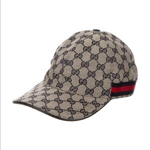 Brand new with tags 100% authentic Gucci strap back hat